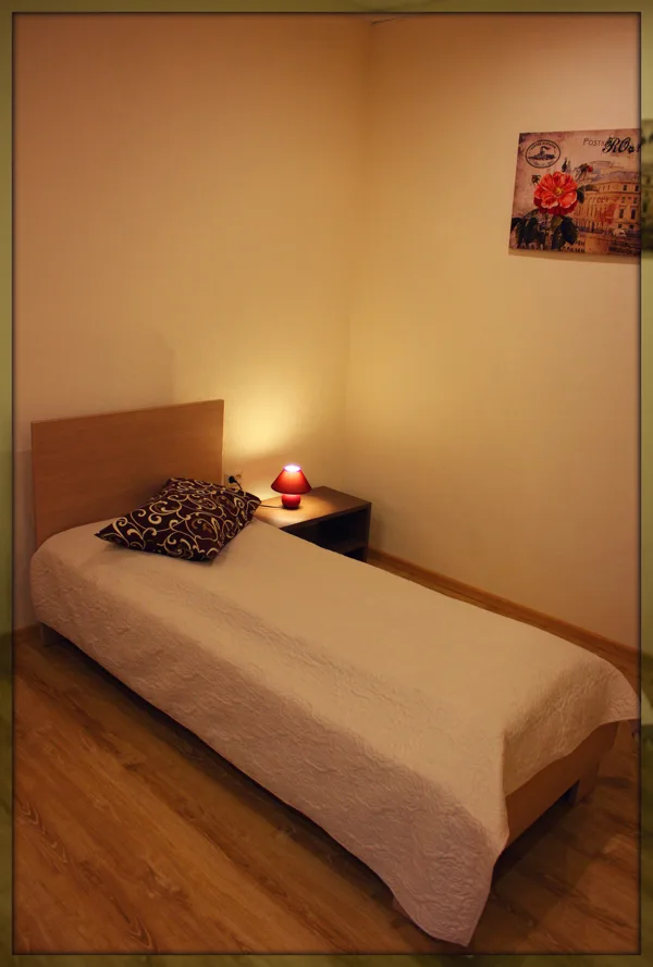 Possibility to accommodate one bed